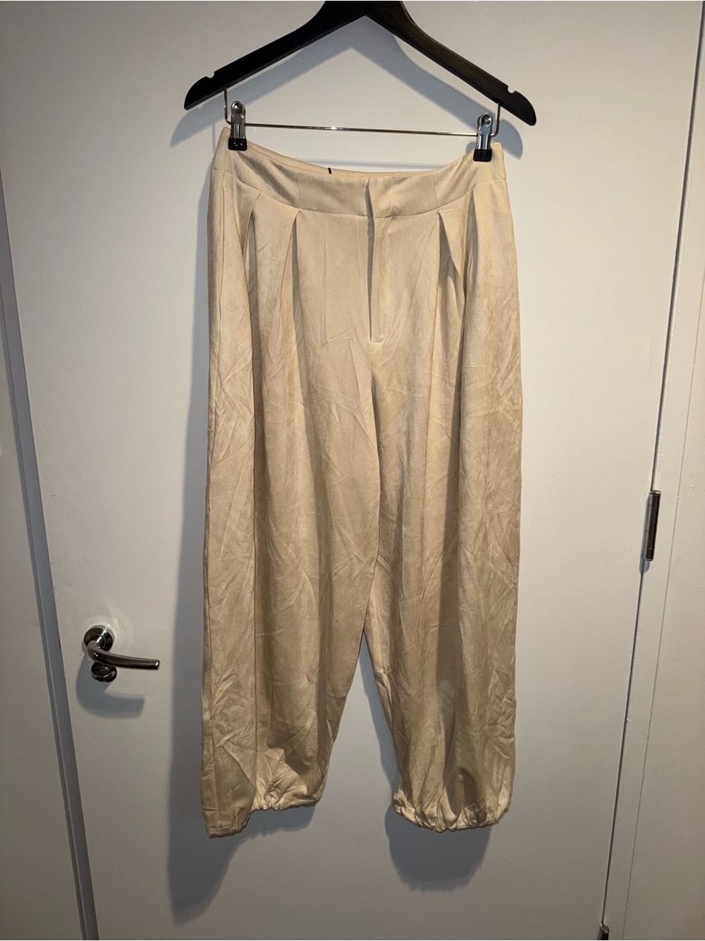 Mustard Seed Faux Suede Pleated Balloon Pants NWT